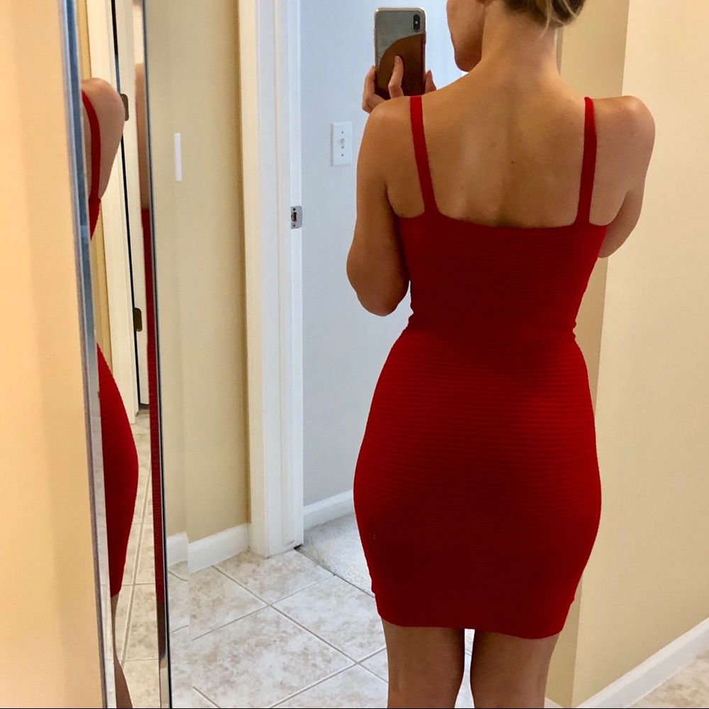 Marciano bold red bandage bodycon knit dress xs. - Picture 2 of 4